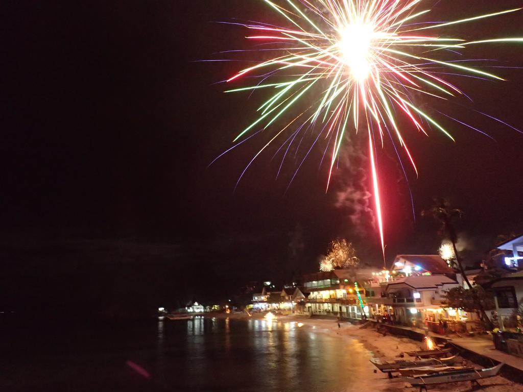 Scandi Divers Puerto Galera Eksteriør bilde